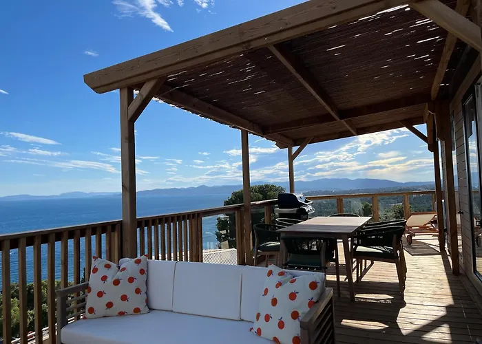 Mobil Vue Exceptionnelle Et - Domaine De L'ile D'or Camping Saint-Raphaël